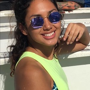 Meet your Posher, Adriana